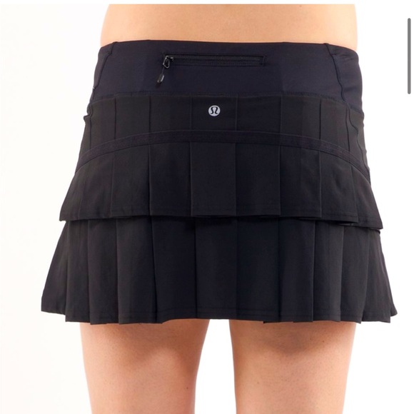 lululemon athletica Dresses & Skirts - Lululemon skirt  Pace Setter Black Run Tennis Skort Skirt sz 8